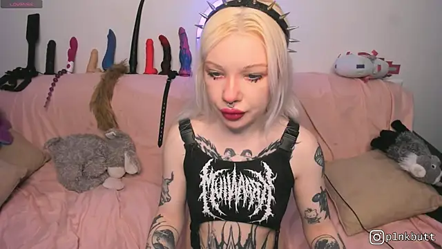 HelenGoat online show from May 1, 2026, 2:16 am
