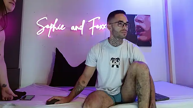 Snapshot of SophieFoxx17 chatting on July 2, 2026, 12:00 pm SophieFoxx17 online show from July 2, 2026, 12:00 pm