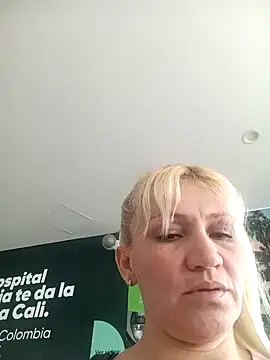 Snapshot of Nicolle_Milf chatting on January 13, 2025, 6:27 pm Nicolle Milf online show from January 13, 2025, 6:27 pm