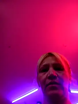 Snapshot of Nicolle_Milf chatting on November 13, 2025, 6:18 pm Nicolle Milf online show from November 13, 2025, 6:18 pm