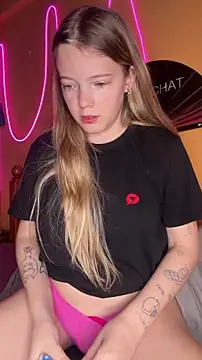 -veranito- online show from February 24, 2026, 3:04 am