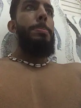 Snapshot of Alessandro__Rossi chatting on February 6, 2025, 2:04 pm Alessandro Rossi online show from February 6, 2025, 2:04 pm