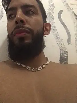 Snapshot of Alessandro__Rossi chatting on February 22, 2025, 6:52 pm Alessandro Rossi online show from February 22, 2025, 6:52 pm