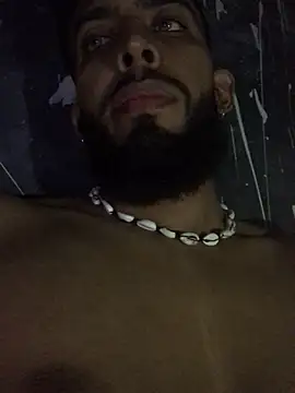 Snapshot of Alessandro__Rossi chatting on February 25, 2025, 7:20 am Alessandro Rossi online show from February 25, 2025, 7:20 am