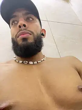 Snapshot of Alessandro__Rossi chatting on March 16, 2025, 4:41 am Alessandro Rossi online show from March 16, 2025, 4:41 am