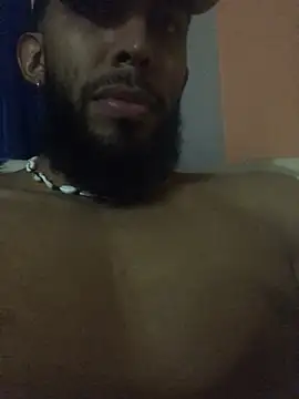 Snapshot of Alessandro__Rossi chatting on March 18, 2025, 10:57 am Alessandro Rossi online show from March 18, 2025, 10:57 am