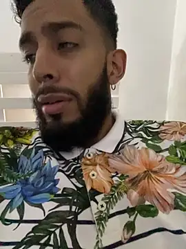 Snapshot of Alessandro__Rossi chatting on September 29, 2025, 7:35 am Alessandro Rossi online show from September 29, 2025, 7:35 am