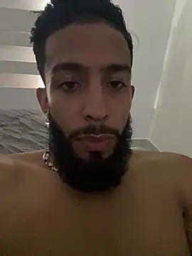 Snapshot of Alessandro__Rossi chatting on November 20, 2025, 6:18 pm Alessandro Rossi online show from November 20, 2025, 6:18 pm