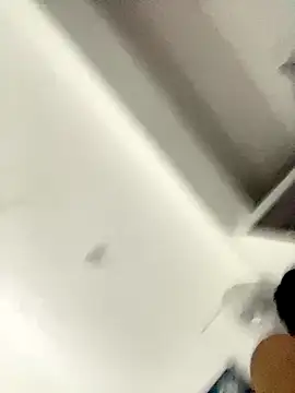 Snapshot of Alessandro__Rossi chatting on December 17, 2025, 9:59 am Alessandro Rossi online show from December 17, 2025, 9:59 am