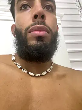 Snapshot of Alessandro__Rossi chatting on January 5, 2026, 6:22 pm Alessandro Rossi online show from January 5, 2026, 6:22 pm