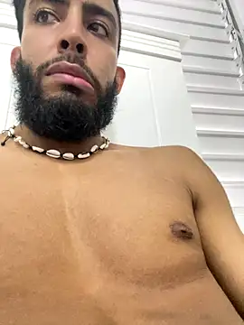 Snapshot of Alessandro__Rossi chatting on January 7, 2026, 5:59 pm Alessandro Rossi online show from January 7, 2026, 5:59 pm