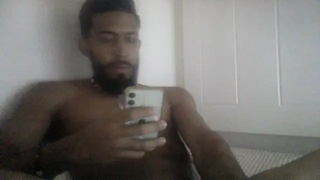 Snapshot of Alessandro__Rossi chatting on March 3, 2026, 4:24 pm Alessandro Rossi online show from March 3, 2026, 4:24 pm