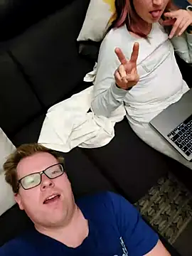 Snapshot of AnnualSunrise chatting on February 27, 2025, 8:09 pm AnnualSunrise online show from February 27, 2025, 8:09 pm