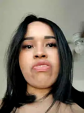 Snapshot of LindaGarcia22 chatting on January 12, 2025, 6:05 pm LindaGarcia22 online show from January 12, 2025, 6:05 pm