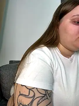 perfect sweety girl online show from October 19, 2025, 6:41 pm