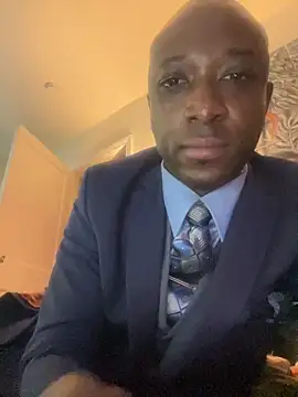 Snapshot of KingB8r chatting on November 25, 2025, 3:50 am KingB8r online show from November 25, 2025, 3:50 am