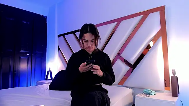 Snapshot of Aron_cruz chatting on May 30, 2026, 1:30 pm Aron cruz online show from May 30, 2026, 1:30 pm