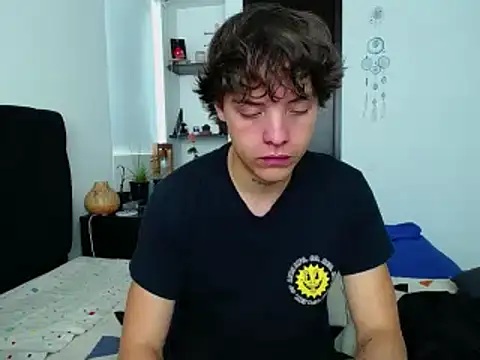 Snapshot of Santiago_kiler chatting on December 21, 2024, 4:03 pm Santiago kiler online show from December 21, 2024, 4:03 pm