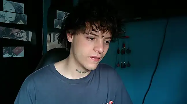 Snapshot of Santiago_kiler chatting on January 2, 2025, 4:02 pm Santiago kiler online show from January 2, 2025, 4:02 pm