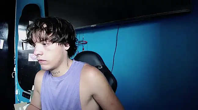 Snapshot of Santiago_kiler chatting on January 9, 2025, 5:43 pm Santiago kiler online show from January 9, 2025, 5:43 pm