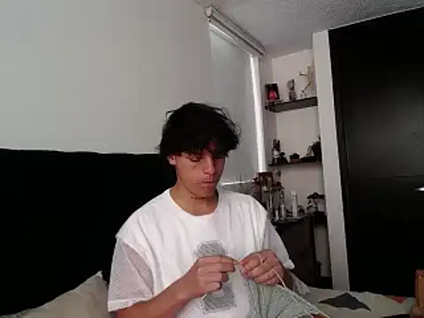 Snapshot of Santiago_kiler chatting on January 17, 2025, 4:26 pm Santiago kiler online show from January 17, 2025, 4:26 pm