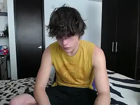 Snapshot of Santiago_kiler chatting on March 7, 2025, 10:10 pm Santiago kiler online show from March 7, 2025, 10:10 pm