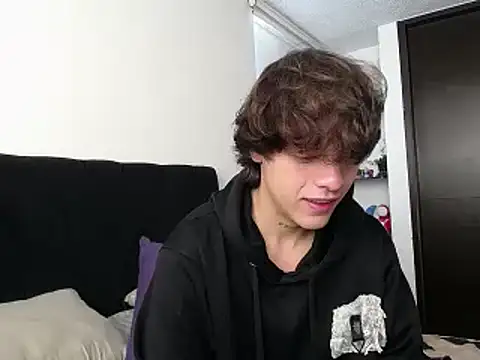 Snapshot of Santiago_kiler chatting on March 8, 2025, 1:25 pm Santiago kiler online show from March 8, 2025, 1:25 pm