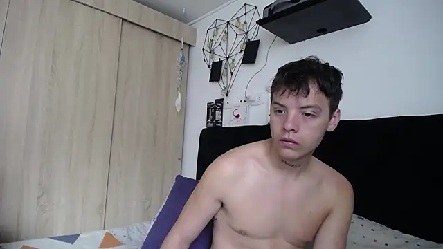 Snapshot of Santiago_kiler chatting on September 14, 2025, 2:27 pm Santiago kiler online show from September 14, 2025, 2:27 pm