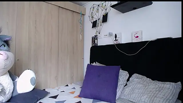 Snapshot of Santiago_kiler chatting on November 7, 2025, 4:18 pm Santiago kiler online show from November 7, 2025, 4:18 pm