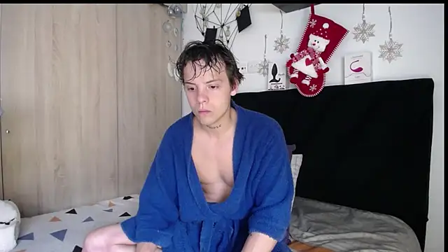 Snapshot of Santiago_kiler chatting on December 3, 2025, 1:31 pm Santiago kiler online show from December 3, 2025, 1:31 pm