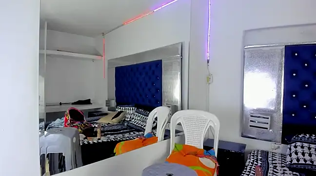 Snapshot of Dollperverthot chatting on December 10, 2024, 6:06 pm Dollperverthot online show from December 10, 2024, 6:06 pm