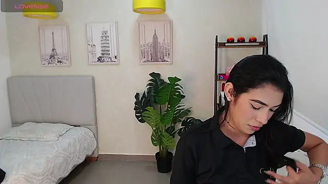 Snapshot of Sassy--Girl chatting on March 18, 2025, 6:04 pm Sassy--Girl online show from March 18, 2025, 6:04 pm