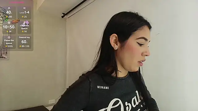 Snapshot of Sassy--Girl chatting on November 15, 2025, 6:15 pm Sassy--Girl online show from November 15, 2025, 6:15 pm