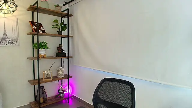 Sassy--Girl online show from March 16, 2026, 6:23 pm