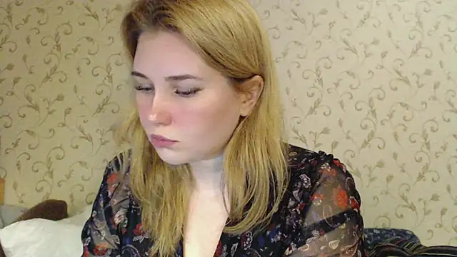 Snapshot of mmmPinUpGirl chatting on March 12, 2025, 8:20 pm mmmPinUpGirl online show from March 12, 2025, 8:20 pm