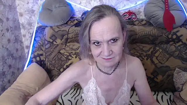 MissBekker online show from July 6, 2026, 10:12 pm