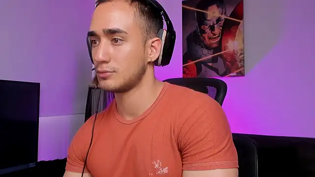 AlexRivera6 online show from January 21, 2025, 3:54 pm