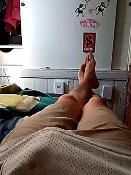 Snapshot of rodovlaz chatting on February 19, 2025, 1:39 pm rodovlaz online show from February 19, 2025, 1:39 pm