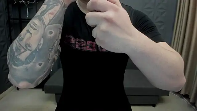 Snapshot of TonyWilcox chatting on March 4, 2025, 11:19 am TonyWilcox online show from March 4, 2025, 11:19 am