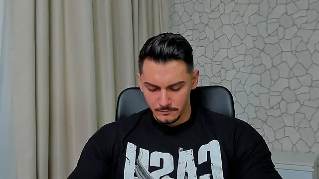 Snapshot of ClintMasters chatting on March 8, 2025, 6:10 am ClintMasters online show from March 8, 2025, 6:10 am