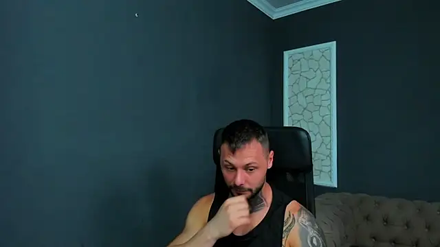 Snapshot of BrianHunts chatting on June 21, 2026, 4:37 am BrianHunts online show from June 21, 2026, 4:37 am