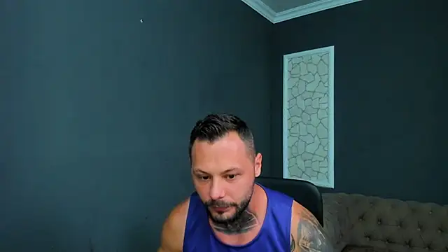 Snapshot of BrianHunts chatting on July 6, 2026, 4:53 am BrianHunts online show from July 6, 2026, 4:53 am
