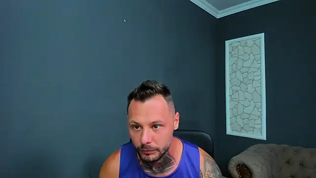 Snapshot of BrianHunts chatting on July 25, 2026, 4:43 am BrianHunts online show from July 25, 2026, 4:43 am