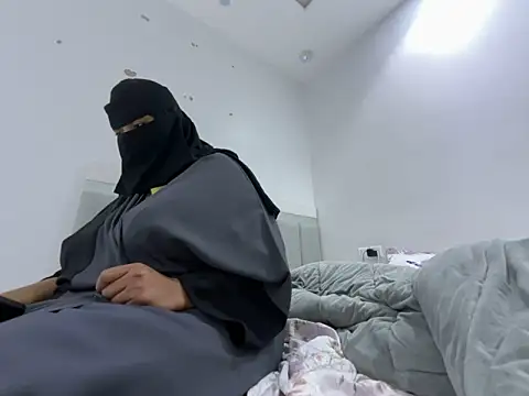 Submissive Arab online show from January 12, 2025, 1:48 pm