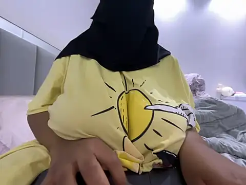 Submissive Arab online show from February 22, 2025, 10:42 pm