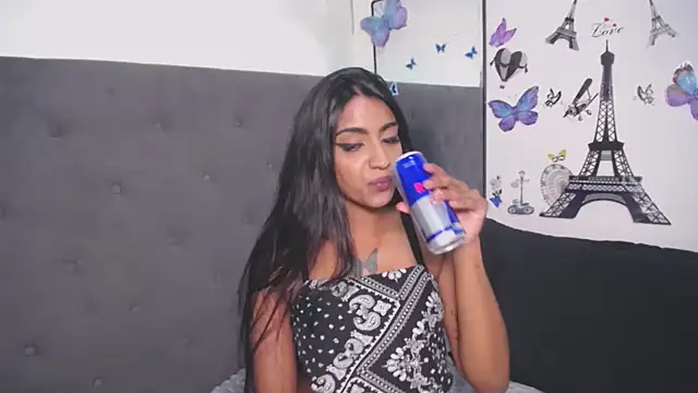 Snapshot of Delilah_Blazee chatting on September 15, 2025, 10:21 pm Delilah Blazee online show from September 15, 2025, 10:21 pm