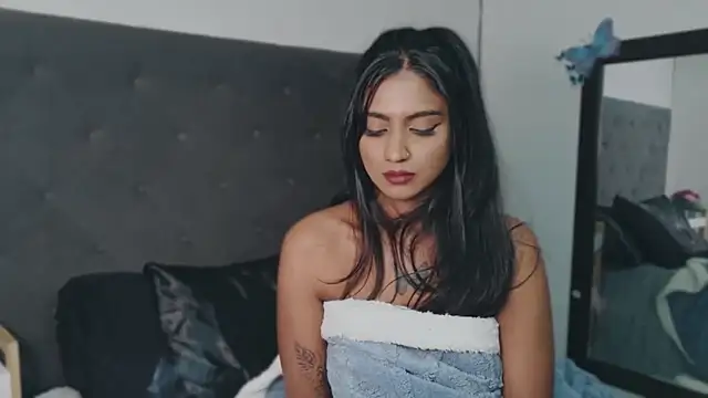 Snapshot of Delilah_Blazee chatting on June 6, 2026, 4:06 am Delilah Blazee online show from June 6, 2026, 4:06 am