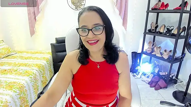 Chanel Doll  online show from October 8, 2025, 10:02 am