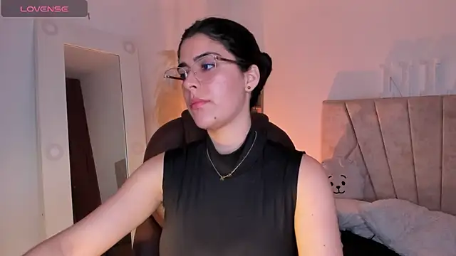 Snapshot of _Niah_ chatting on March 1, 2025, 9:15 pm Niah online show from March 1, 2025, 9:15 pm