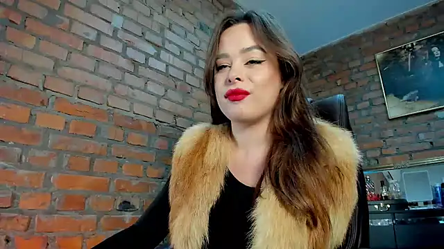 Snapshot of MistressMilana chatting on May 31, 2026, 12:45 pm MistressMilana online show from May 31, 2026, 12:45 pm
